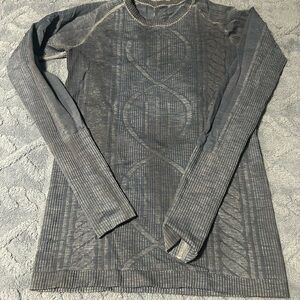 Lululemon restless pullover sz 8